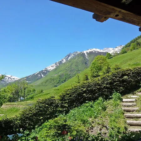With Balcony In The French Alps シャレー Celliers