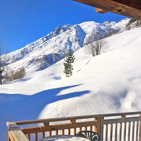 With Balcony In The French Alps シャレー *