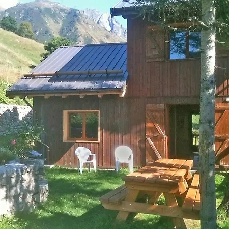 With Balcony In The French Alps シャレー Celliers